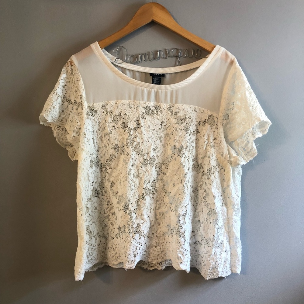Torrid White Lace Top (1X)
